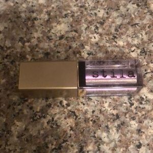 Stila glitter and glow Liquid Eye Shadow